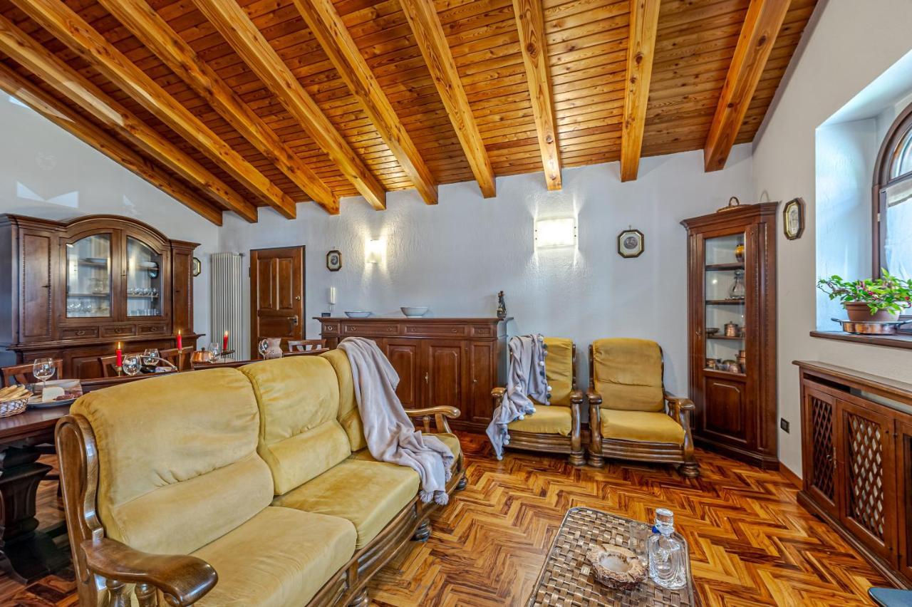 Casa Beatrice - Wifi, Parcheggio E Vista Montagna - Cour 0231 Apartment กูร์มาเยอร์ ภายนอก รูปภาพ