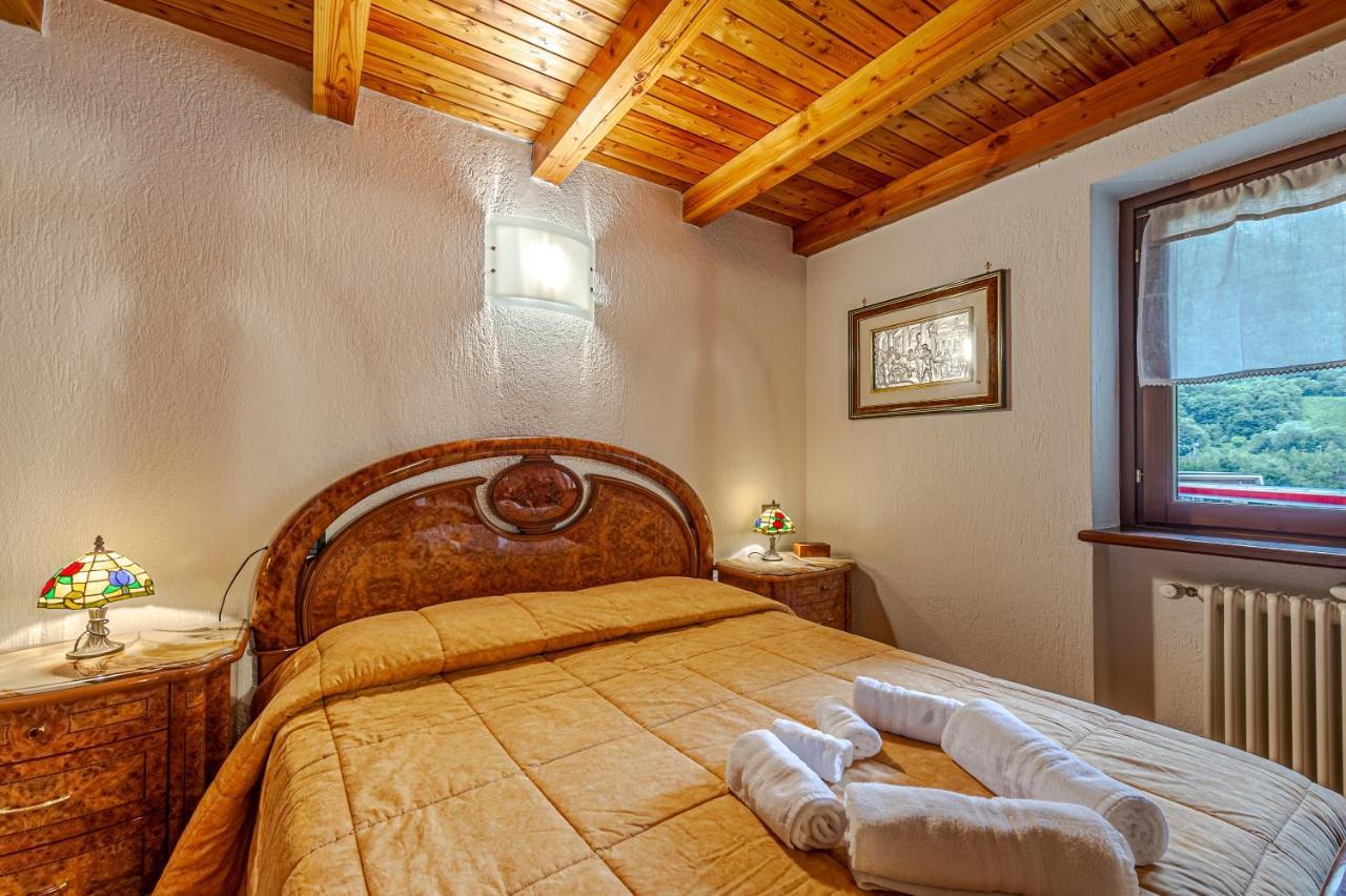 Casa Beatrice - Wifi, Parcheggio E Vista Montagna - Cour 0231 Apartment กูร์มาเยอร์ ภายนอก รูปภาพ